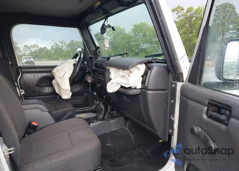 2005 Jeep Wrangler Rubicon из США, поврежденный, VIN 1J4FA69S05P339624